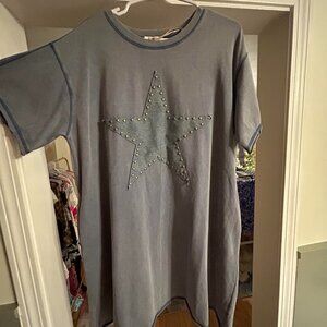 Easel T-Shirt Dress